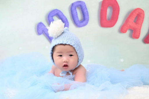 句容四个月宝宝如何抱